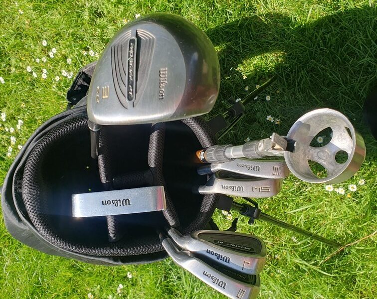 Sac et clubs de golf Wilson